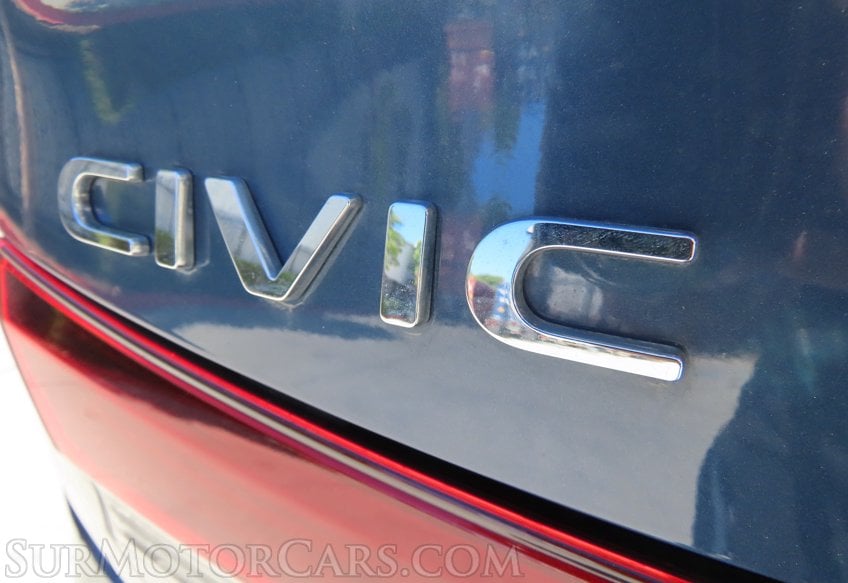 2025 Honda Civic Hybrid Sport Touring - Image 19