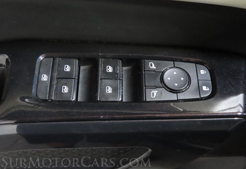 2022 Nissan Pathfinder SV - Image 43