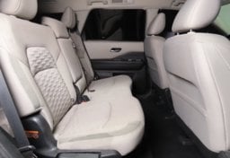 2022 Nissan Pathfinder SV - Image 25