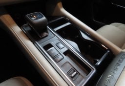 2022 Nissan Pathfinder SV - Image 38