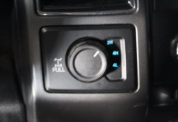 2017 Ford F-150 4x4 XLT - Image 44