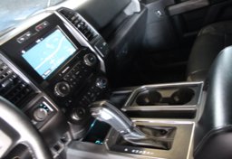 2017 Ford F-150 4x4 XLT - Image 46