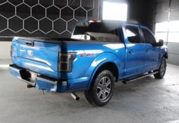 2017 Ford F-150 4x4 XLT - Image 8