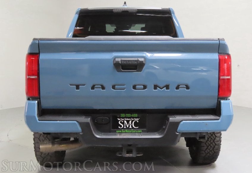 2026 Toyota Tacoma SR5 - Image 11