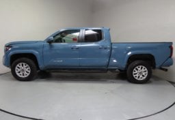 2026 Toyota Tacoma SR5 - Image 5
