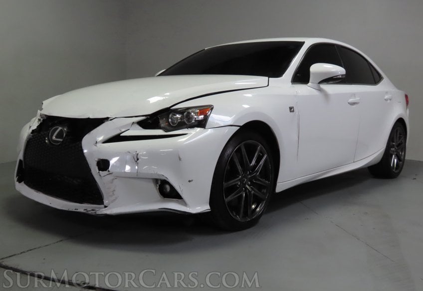 2016 Lexus IS 200t - Image 4