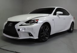 2016 Lexus IS 200t - Image 4