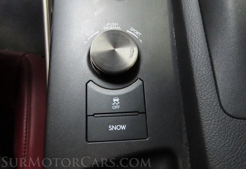 2016 Lexus IS 200t - Image 19