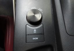 2016 Lexus IS 200t - Image 19