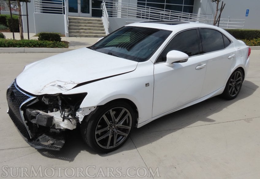 2016 Lexus IS 200t - Image 2