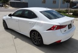 2016 Lexus IS 200t - Image 6