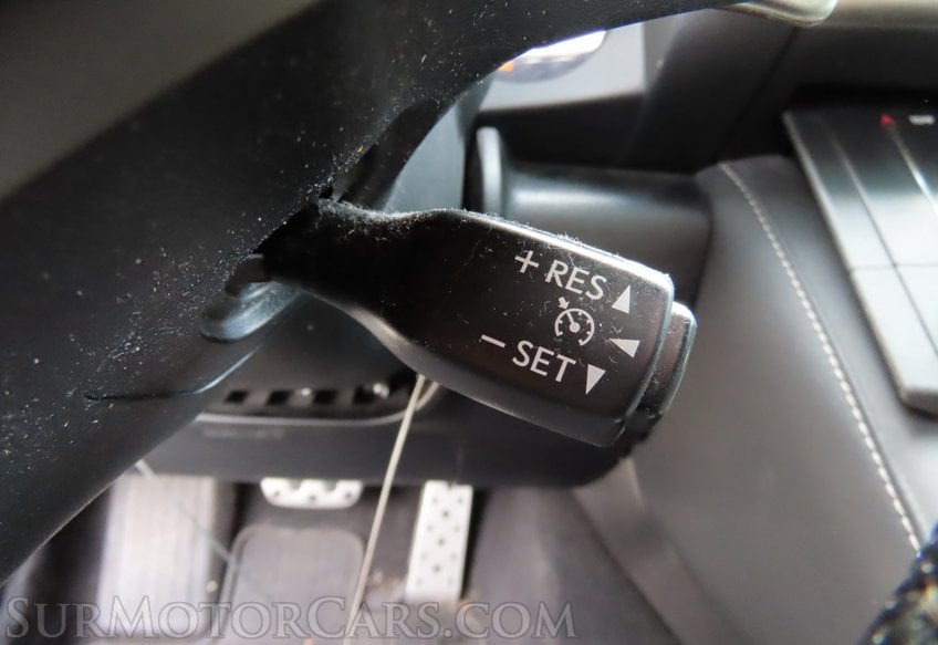 2016 Lexus IS 200t - Image 28