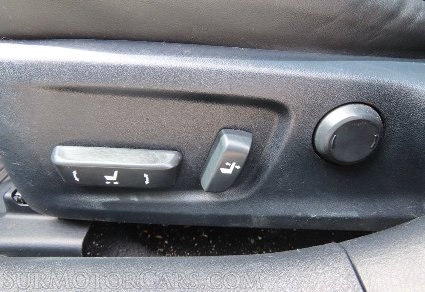 2016 Lexus IS 200t - Image 33