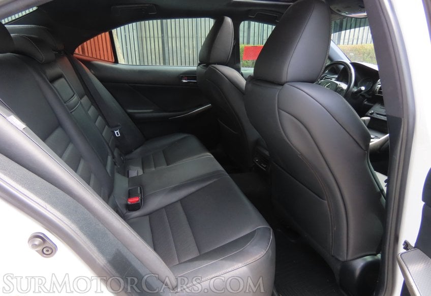 2016 Lexus IS 200t - Image 58