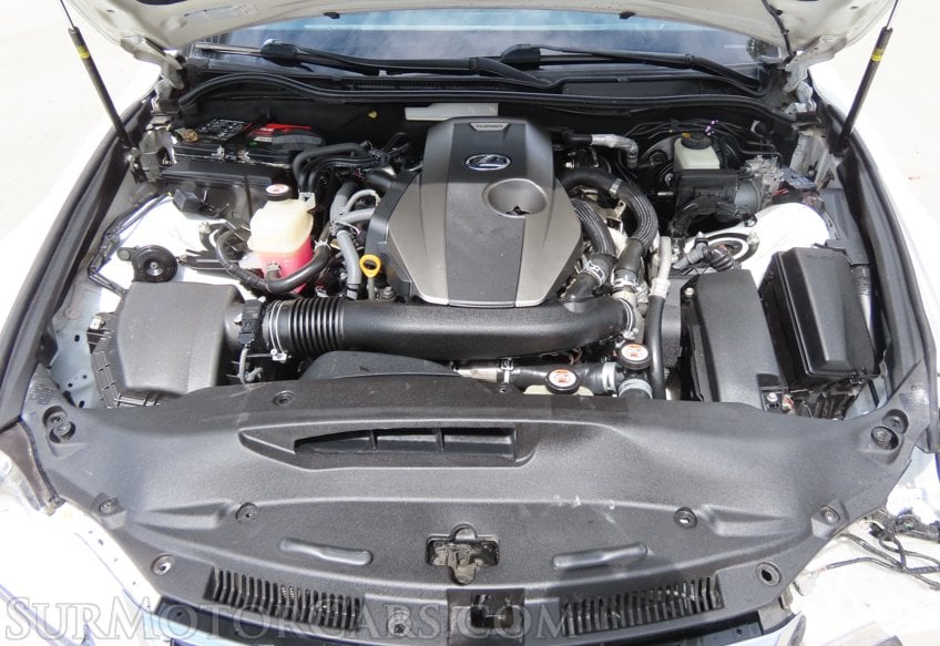 2016 Lexus IS 200t - Image 46