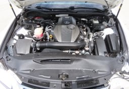 2016 Lexus IS 200t - Image 46