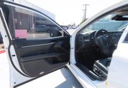 2019 Toyota Camry SE - Image 16