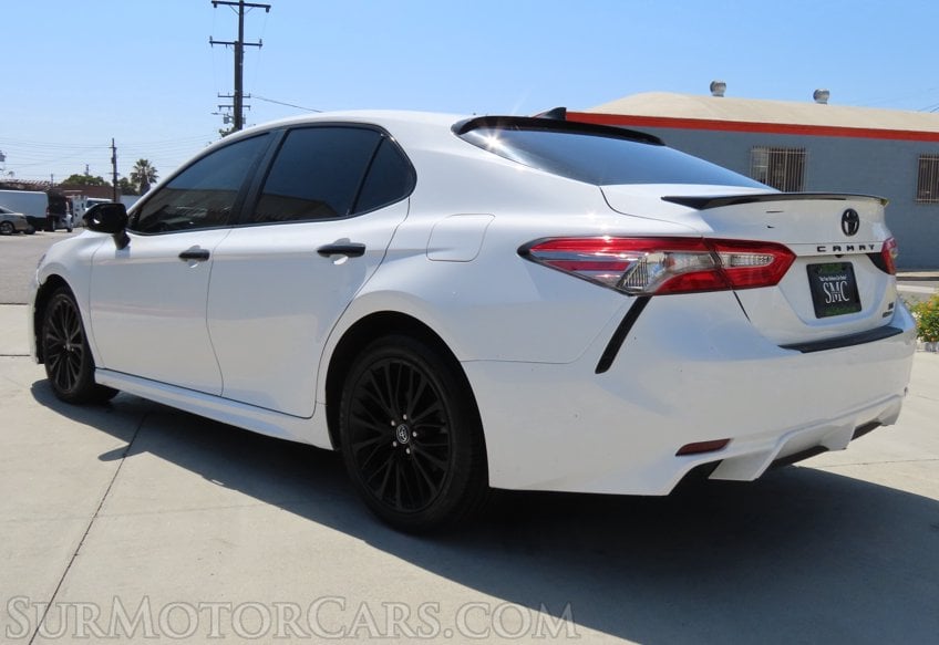 2019 Toyota Camry SE - Image 9