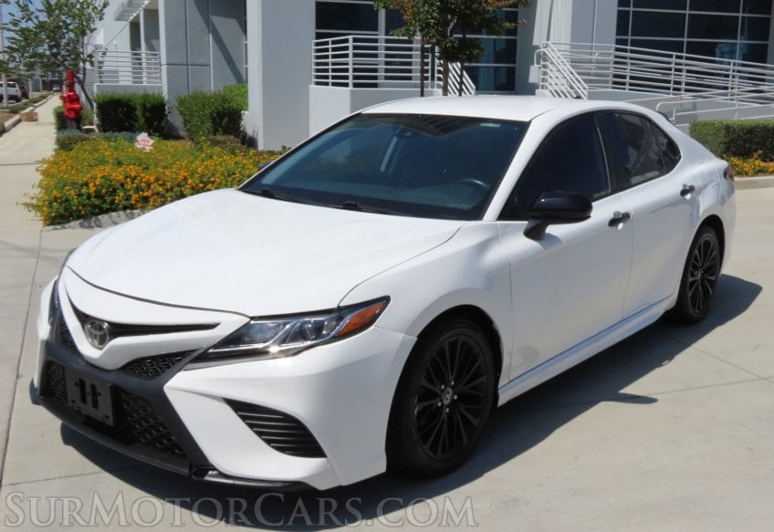 2019 Toyota Camry SE - Image 2