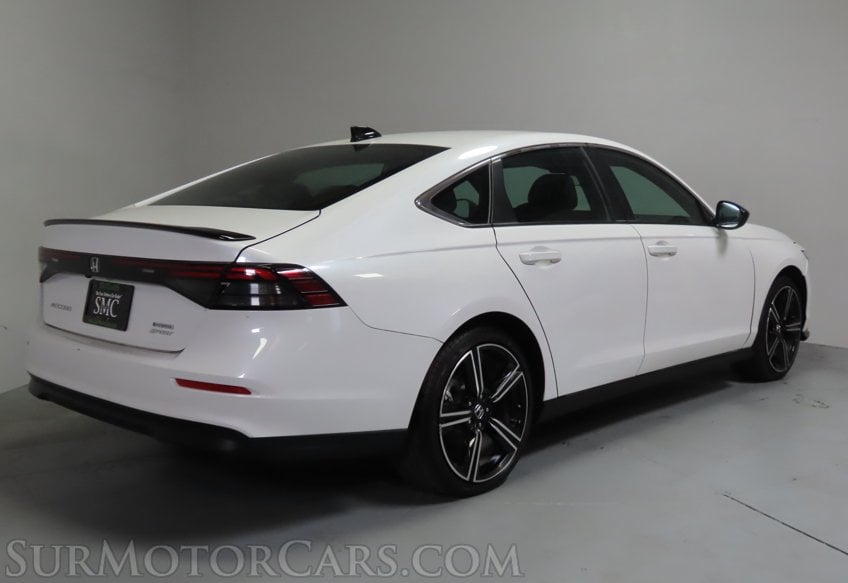 2025 Honda Accord Hybrid Sport - Image 9
