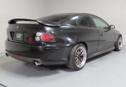 2006 Pontiac GTO - Image 10