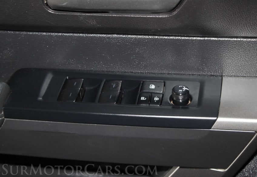 2024 Toyota Tundra 4x4 SR5 - Image 48