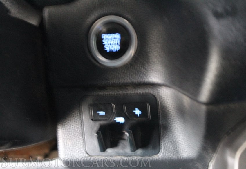 2024 Toyota Tundra 4x4 SR5 - Image 42