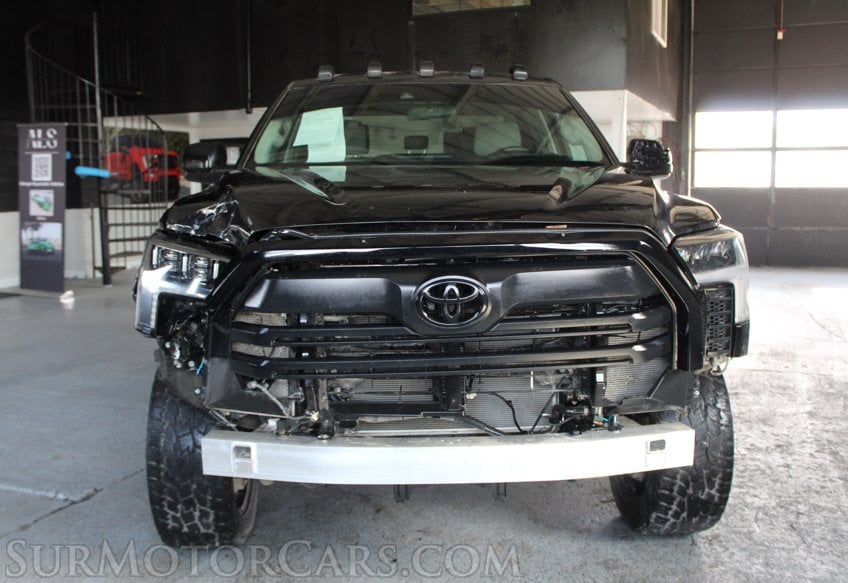2024 Toyota Tundra 4x4 SR5 - Image 11