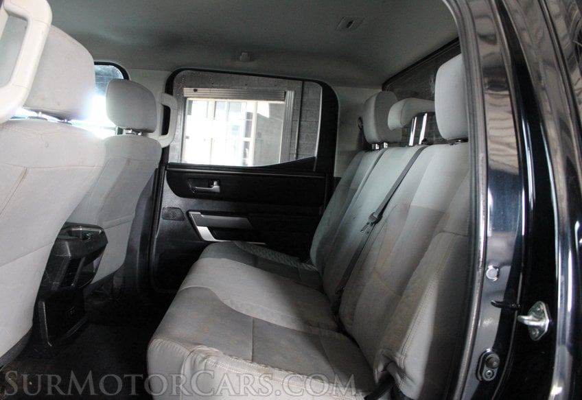 2024 Toyota Tundra 4x4 SR5 - Image 36