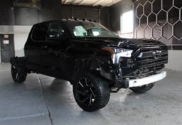 2024 Toyota Tundra 4x4 SR5 - Image 2