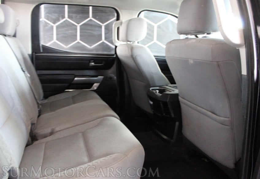 2024 Toyota Tundra 4x4 SR5 - Image 34