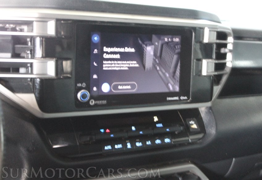 2024 Toyota Tundra 4x4 SR5 - Image 38
