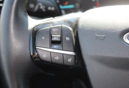 2022 Ford Escape SEL - Image 39