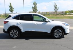 2022 Ford Escape SEL - Image 10