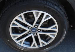 2022 Ford Escape SEL - Image 26