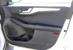 2022 Ford Escape SEL - Image 55