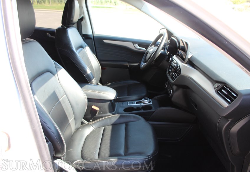 2022 Ford Escape SEL - Image 29