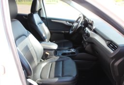 2022 Ford Escape SEL - Image 29