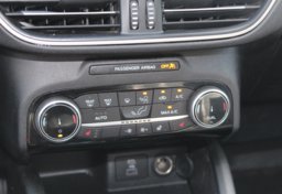 2022 Ford Escape SEL - Image 50