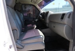 2020 Nissan NV - Image 38