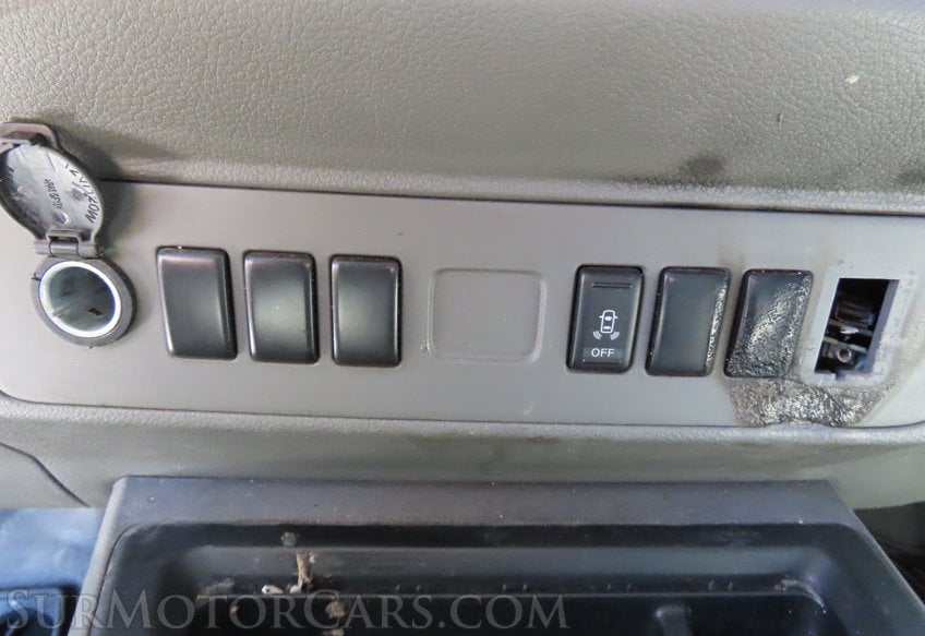 2020 Nissan NV - Image 28