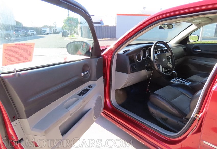 2006 Dodge Magnum SRT-8 - Image 21