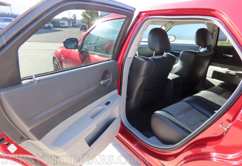 2006 Dodge Magnum SRT-8 - Image 23