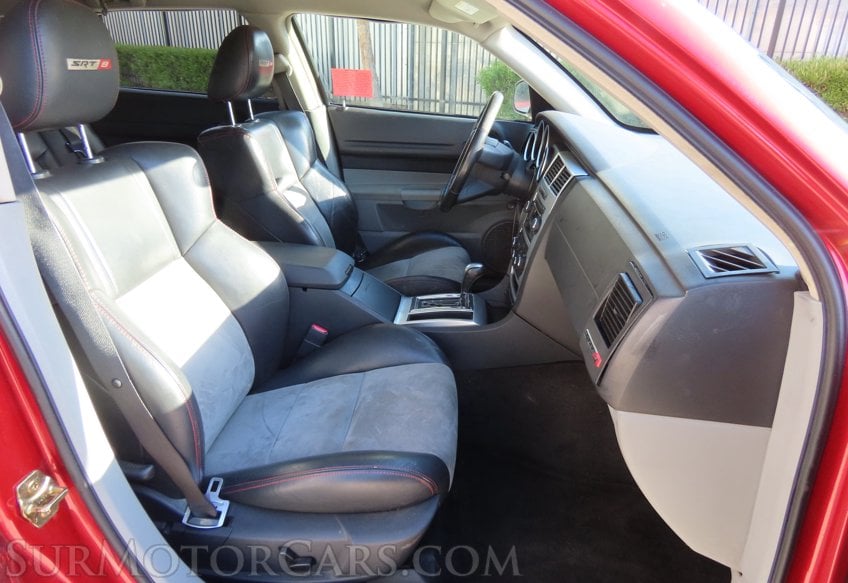 2006 Dodge Magnum SRT-8 - Image 30