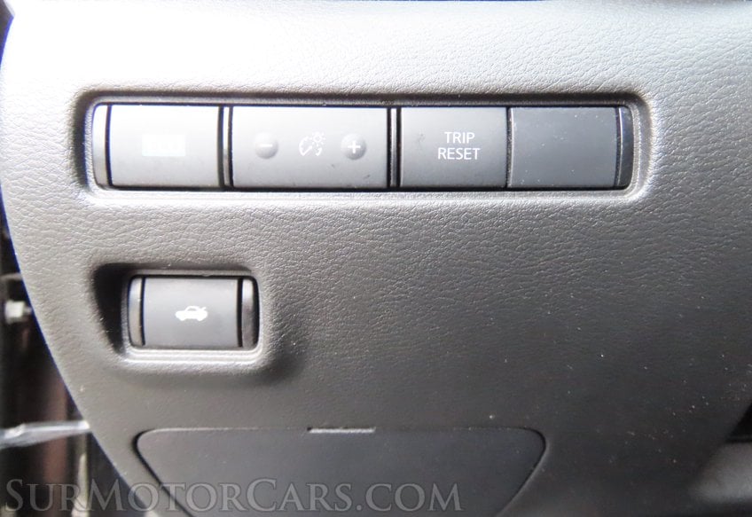2025 Nissan Sentra SV - Image 29