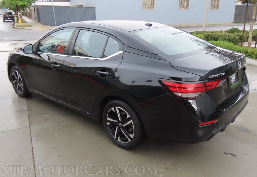 2025 Nissan Sentra SV - Image 7