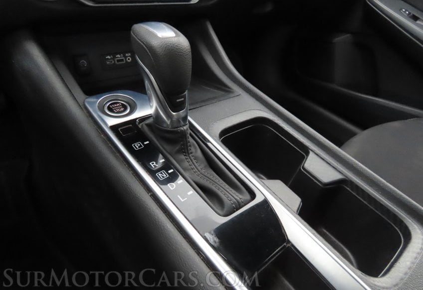 2025 Nissan Sentra SV - Image 18