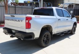 2019 Chevrolet Silverado 1500 Custom Trail Boss - Image 9