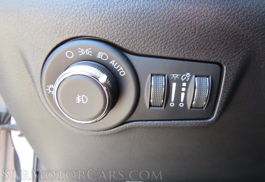 2025 Jeep Compass Limited - Image 32