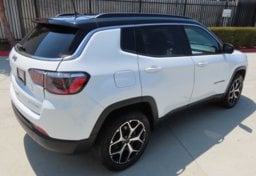 2025 Jeep Compass Limited - Image 9